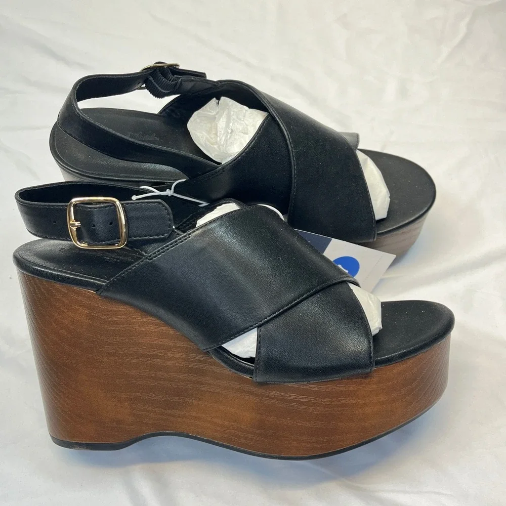 Women's Naomi Wood Wedge Heels with Memory Foam Insole - Universal Thread Size 7 - Picture 5 of 9